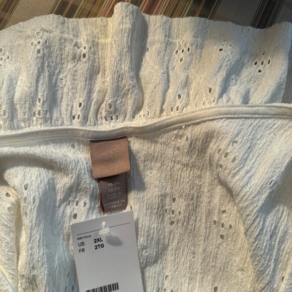 NWT H&M White Eyelet Pullover Top w/Peplum Size 2XL - Picture 12 of 12
